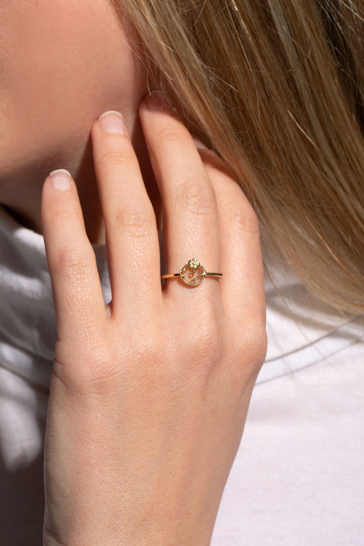 Flower Crest - Ring